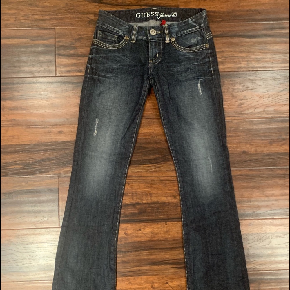 GUESS DENIM JEANS Size 27 decorative Pocket.